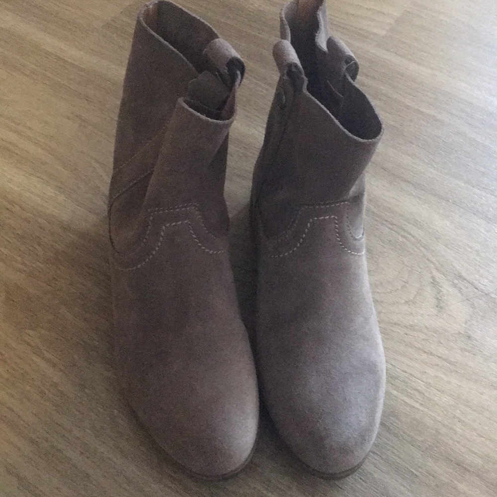 Frye & co. Slouchy brown ankle boots size 6.5/6
